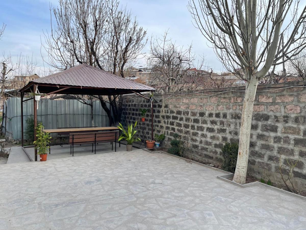 Noragyugh Guest House Ереван Екстериор снимка